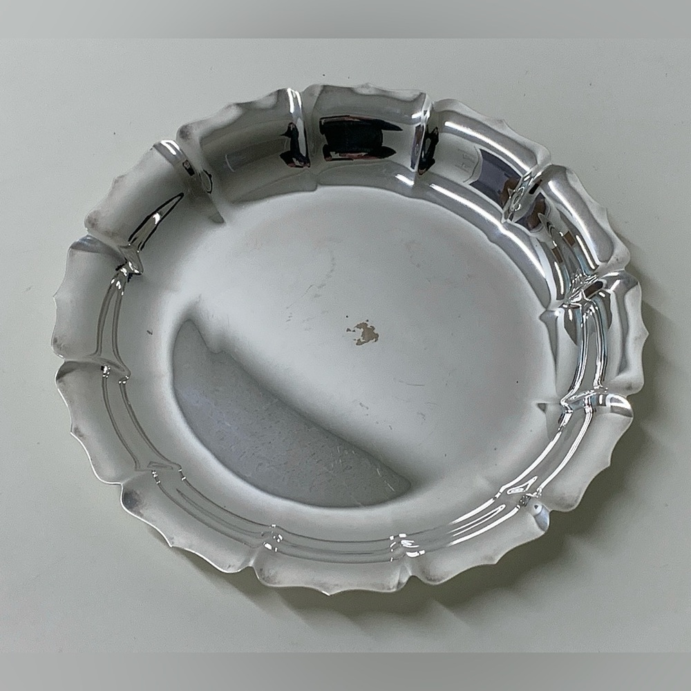 Mid Century Vintage Lunt Early Dublin Silver Plate Scalloped Serving Platter